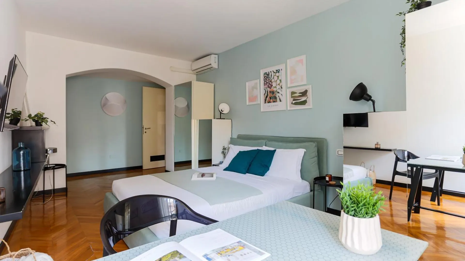 The Best Rent - Colorful Apartment In Central Station Milan