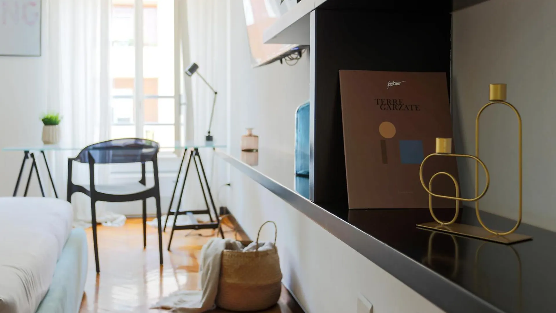 The Best Rent - Colorful Apartment In Central Station Milan Italy